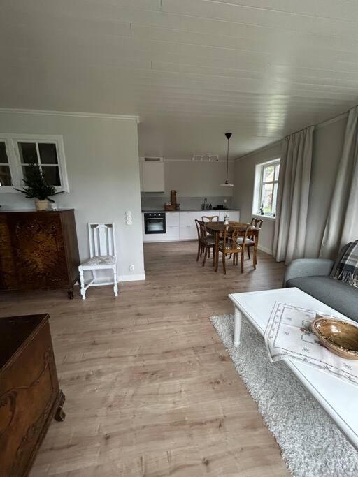 Ny Laegenhet I Vesene Apartman Ljung Kültér fotó